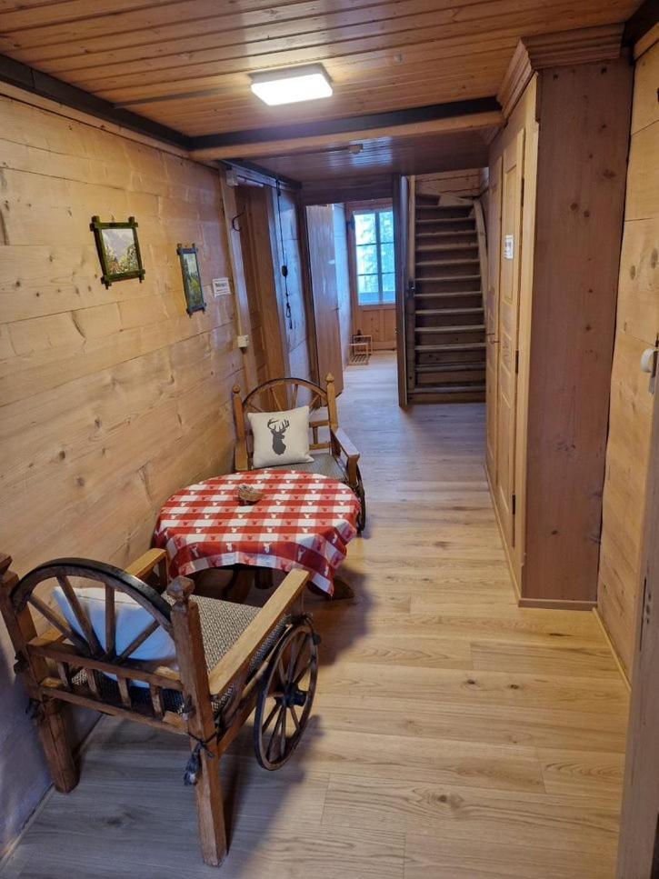 Alpenruh Kiental Hotell Exteriör bild