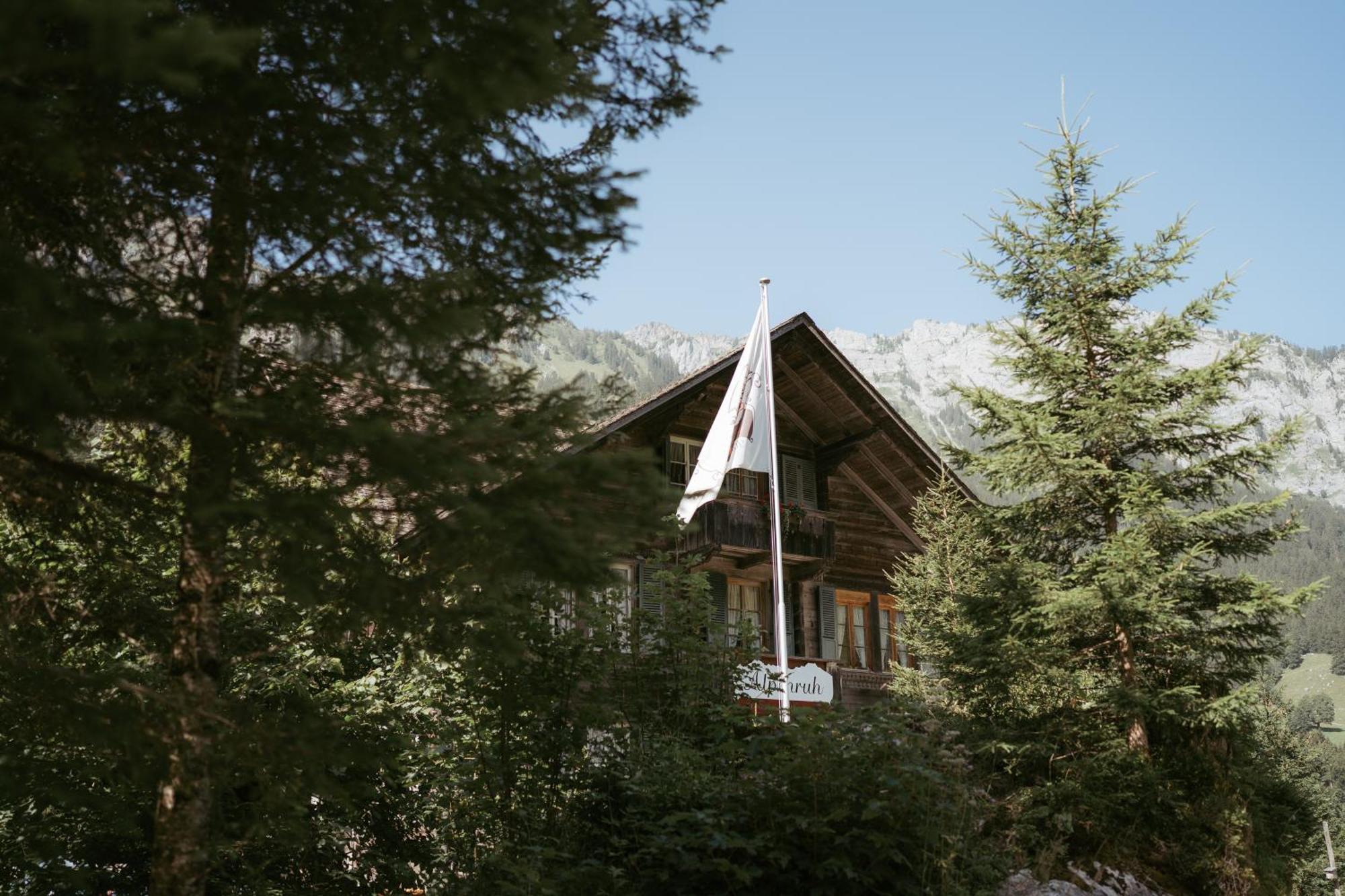 Alpenruh Kiental Hotell Exteriör bild
